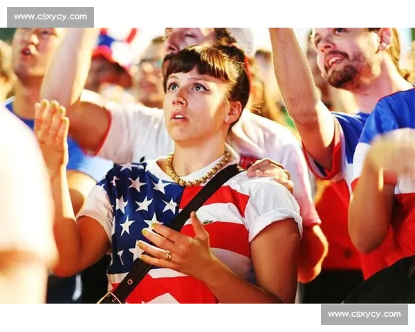 球迷疯狂!世界杯现场万人合唱,这才是足球的魅力! 球迷疯狂!世界杯现场万人合唱,这才是足球的魅力!