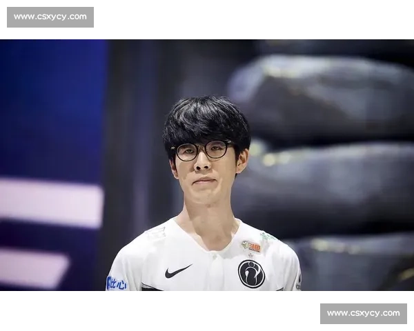 跨越国界，英雄联盟S赛的中国选手们，你们是夜空中最亮的星！